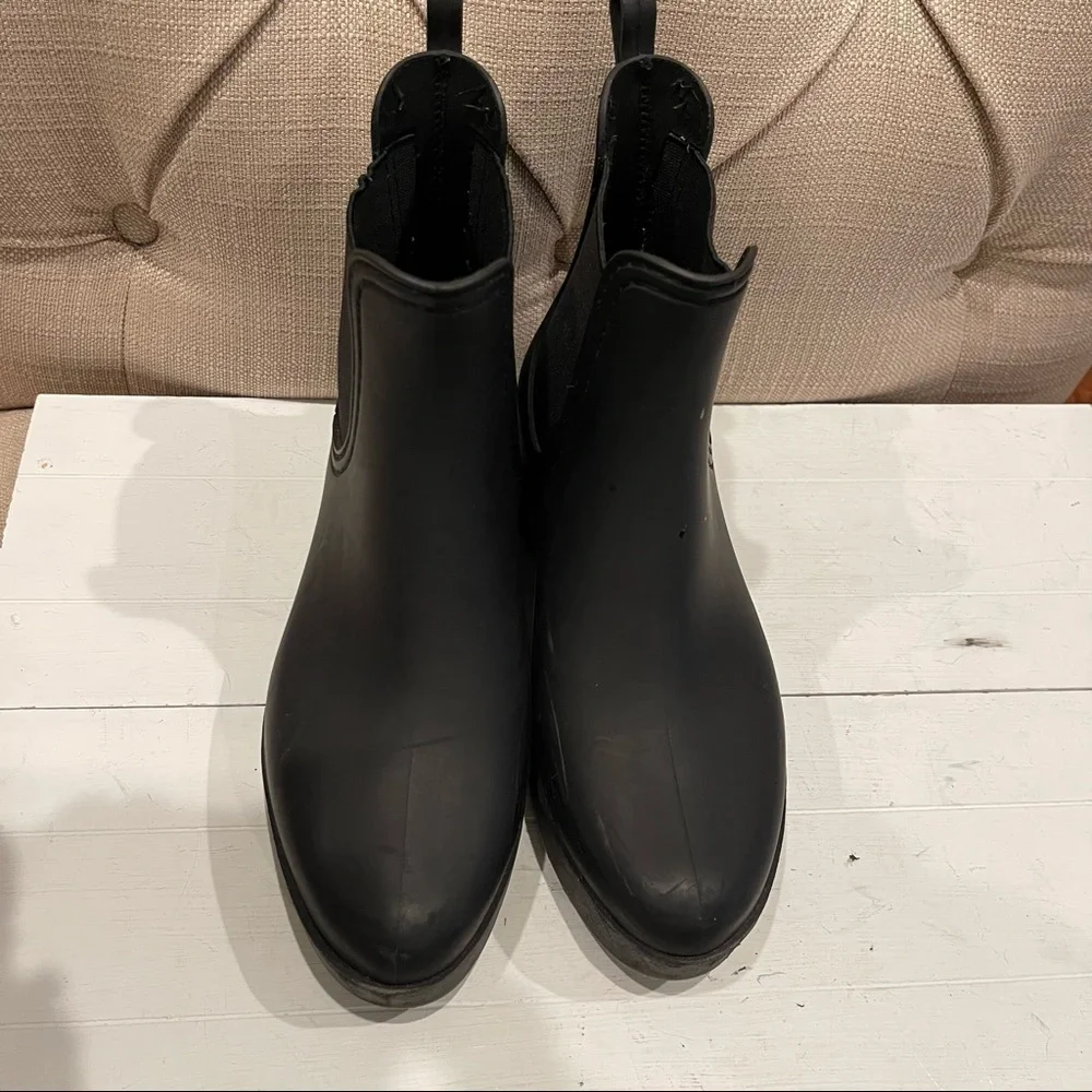 Jeffrey Campbell Chelsea Boots Sz 6 Black